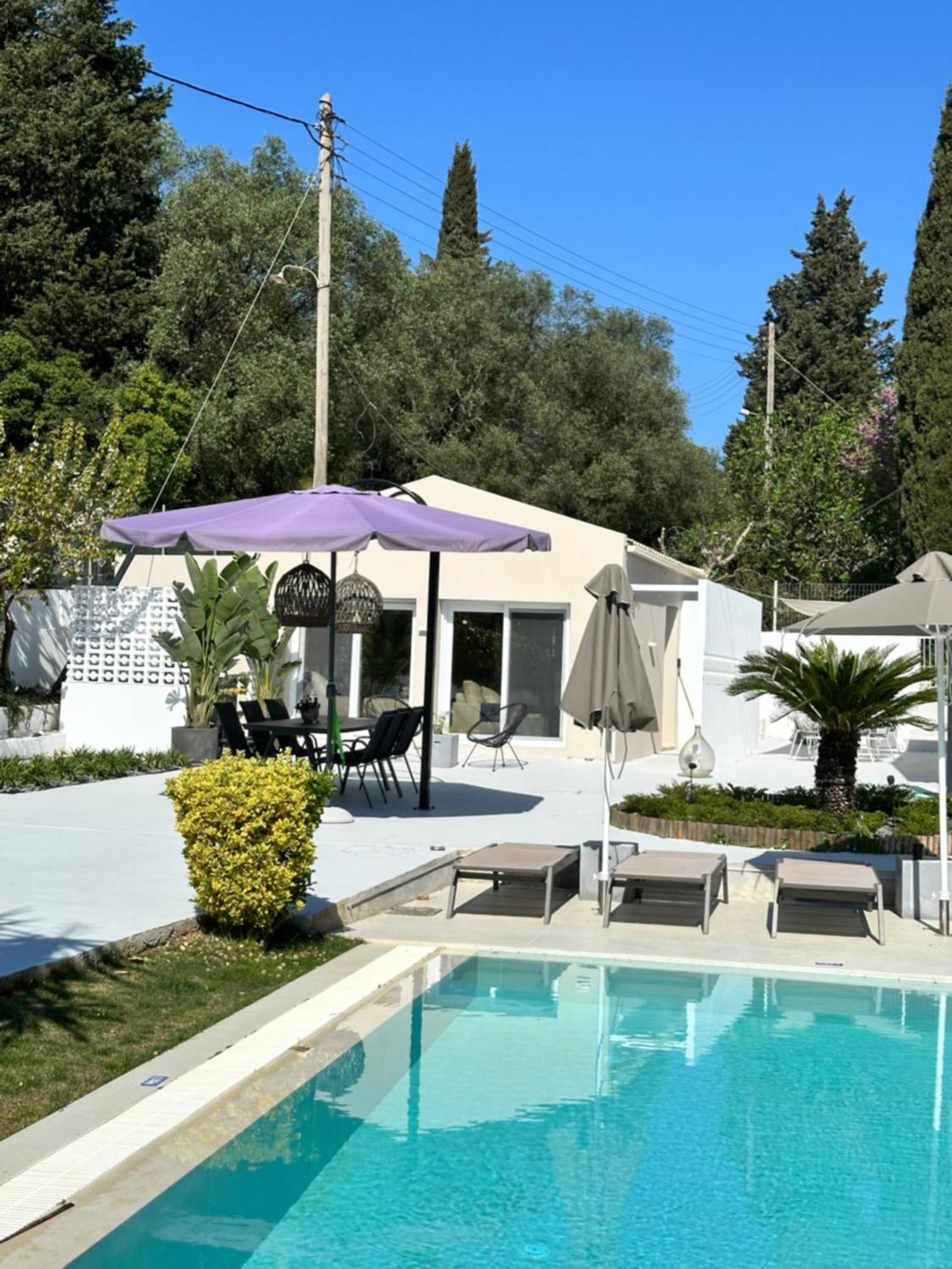 Grande Terra Villas With Swimming Pool Szpartílasz Kültér fotó